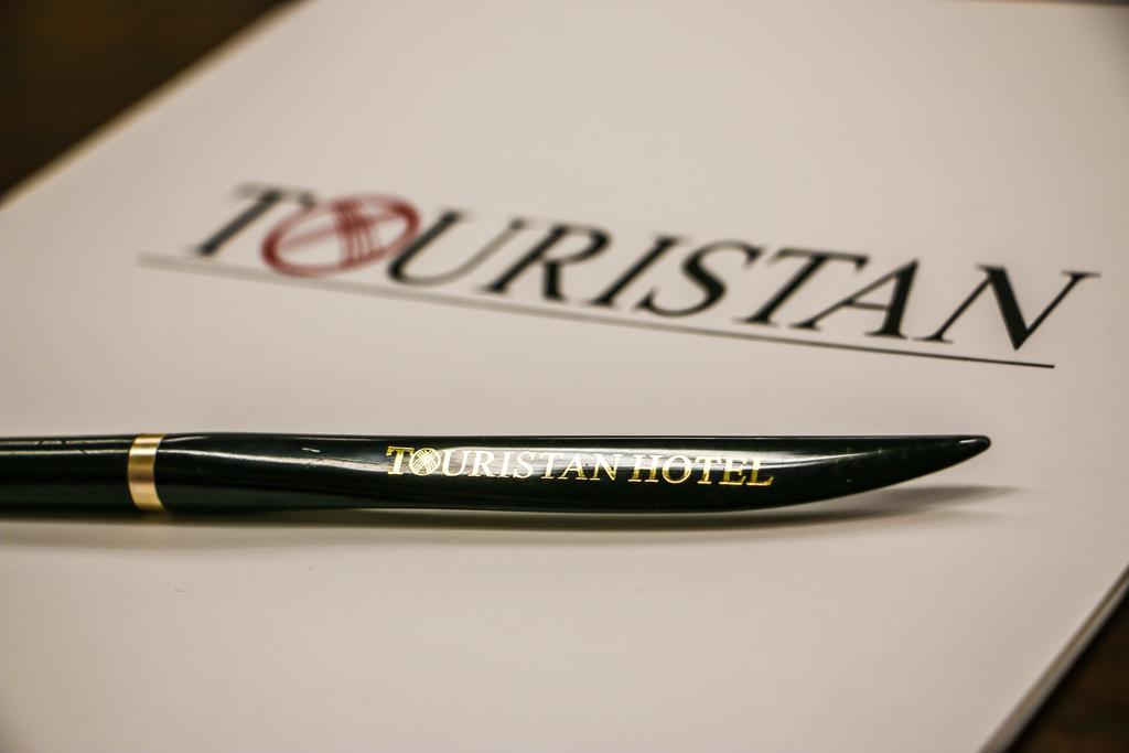 Tourasia Hotel Бишкек Экстерьер фото