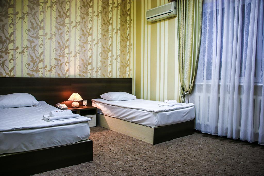 Tourasia Hotel Бишкек Номер фото