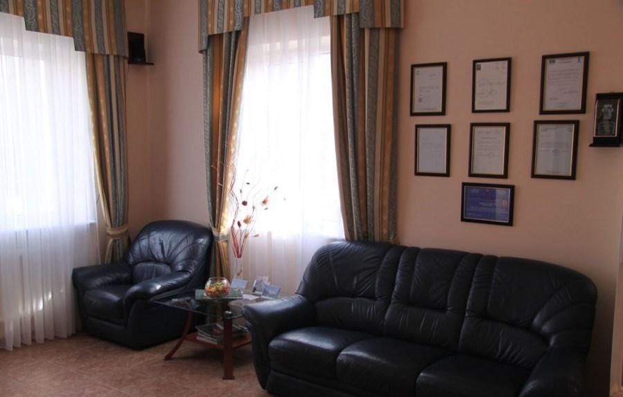 Tourasia Hotel Бишкек Экстерьер фото