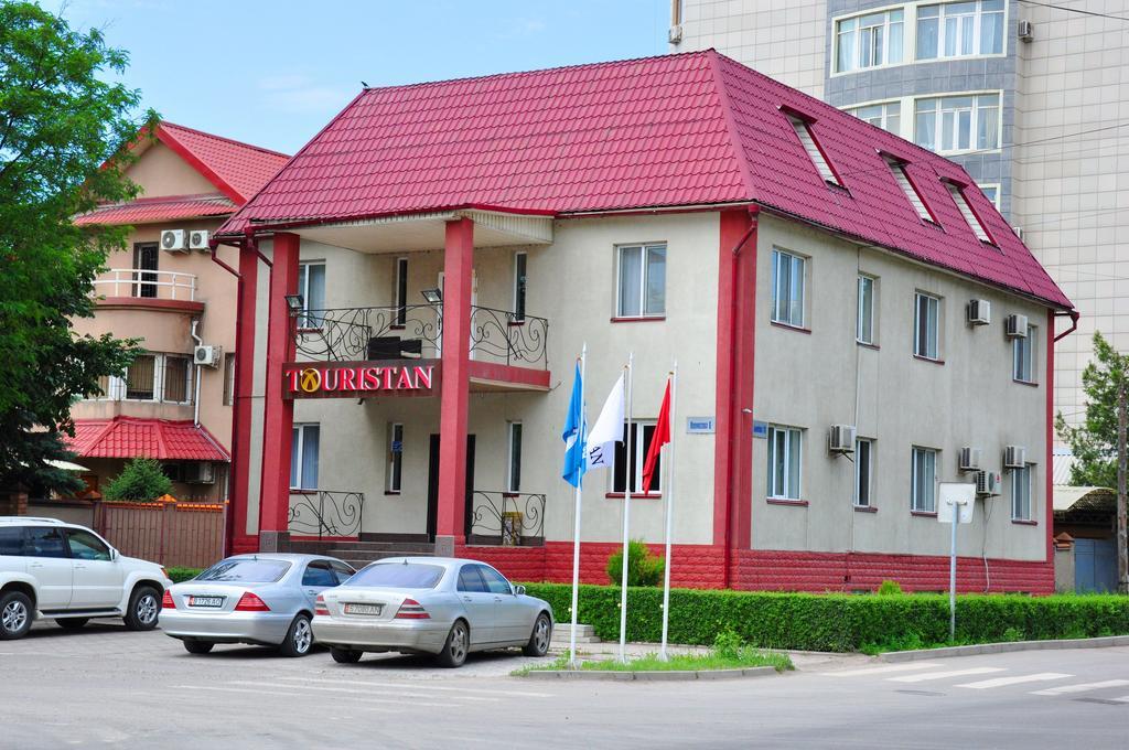 Tourasia Hotel Бишкек Экстерьер фото