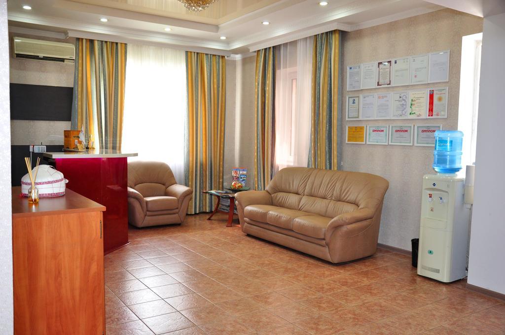 Tourasia Hotel Бишкек Экстерьер фото